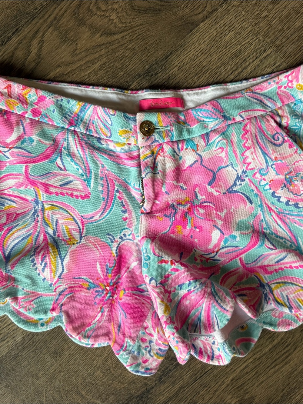 Lilly Pulitzer Pink and Aqua Floral Scallop Hem Shorts